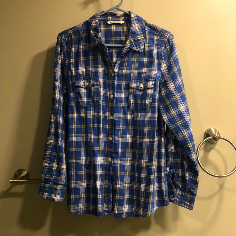 Plaid long sleeve button up shirt